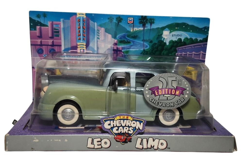 Chevron Cars Vintage Leo Limo Retired 25th Edition (2000) New Sealed
